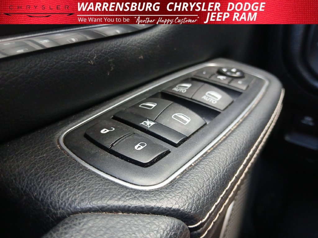 Used 2020 RAM 1500 Laramie w/ Sport Appearance Package AWD/4WD image 28