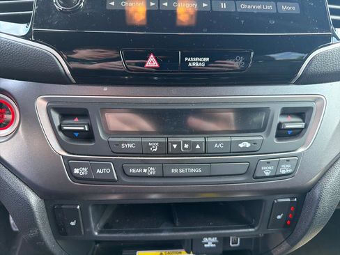 Used 2023 Honda Passport EX-L image 29