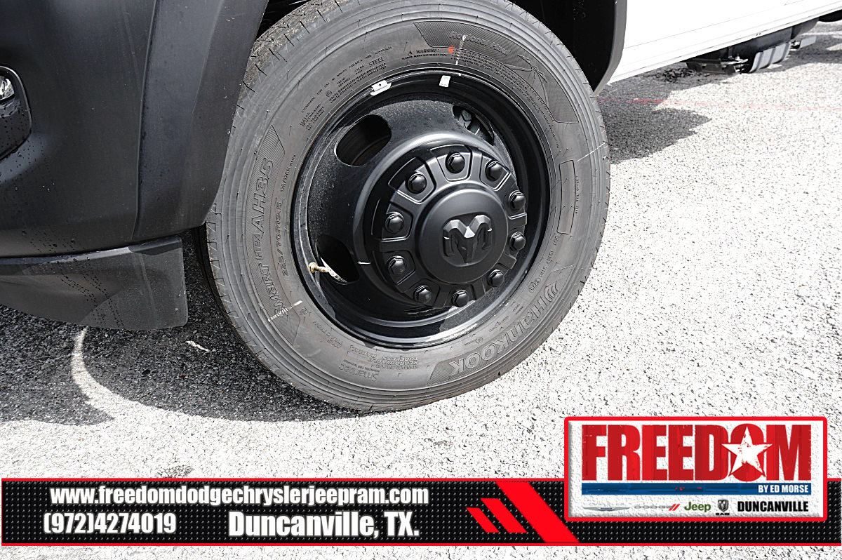 New 2026 RAM 4500 Tradesman w/ Cold Weather Group AWD/4WD image 9