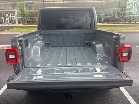 Used 2026 Jeep Gladiator Rubicon AWD/4WD image 10