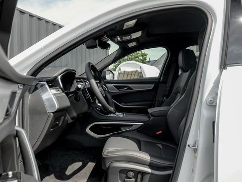 New 2026 Jaguar F-PACE R-Dynamic S image 10