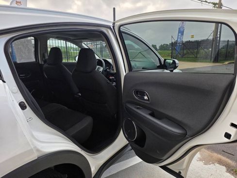 Used 2022 Honda HR-V EX image 18