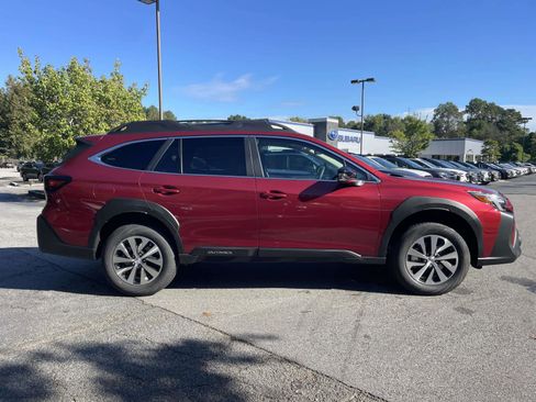 New 2025 Subaru Outback Premium image 2