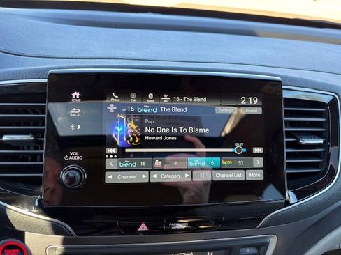 Used 2022 Honda Pilot EX-L image 16