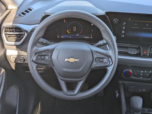 Used 2024 Chevrolet TrailBlazer LT w/ Driver Confidence Package image 19