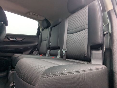 Used 2019 Nissan Rogue SV FWD image 12