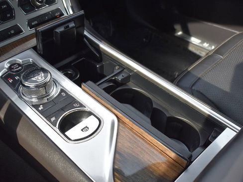 Used 2012 Jaguar XF R image 31