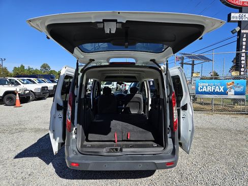 Used 2018 Ford Transit Connect XL image 29