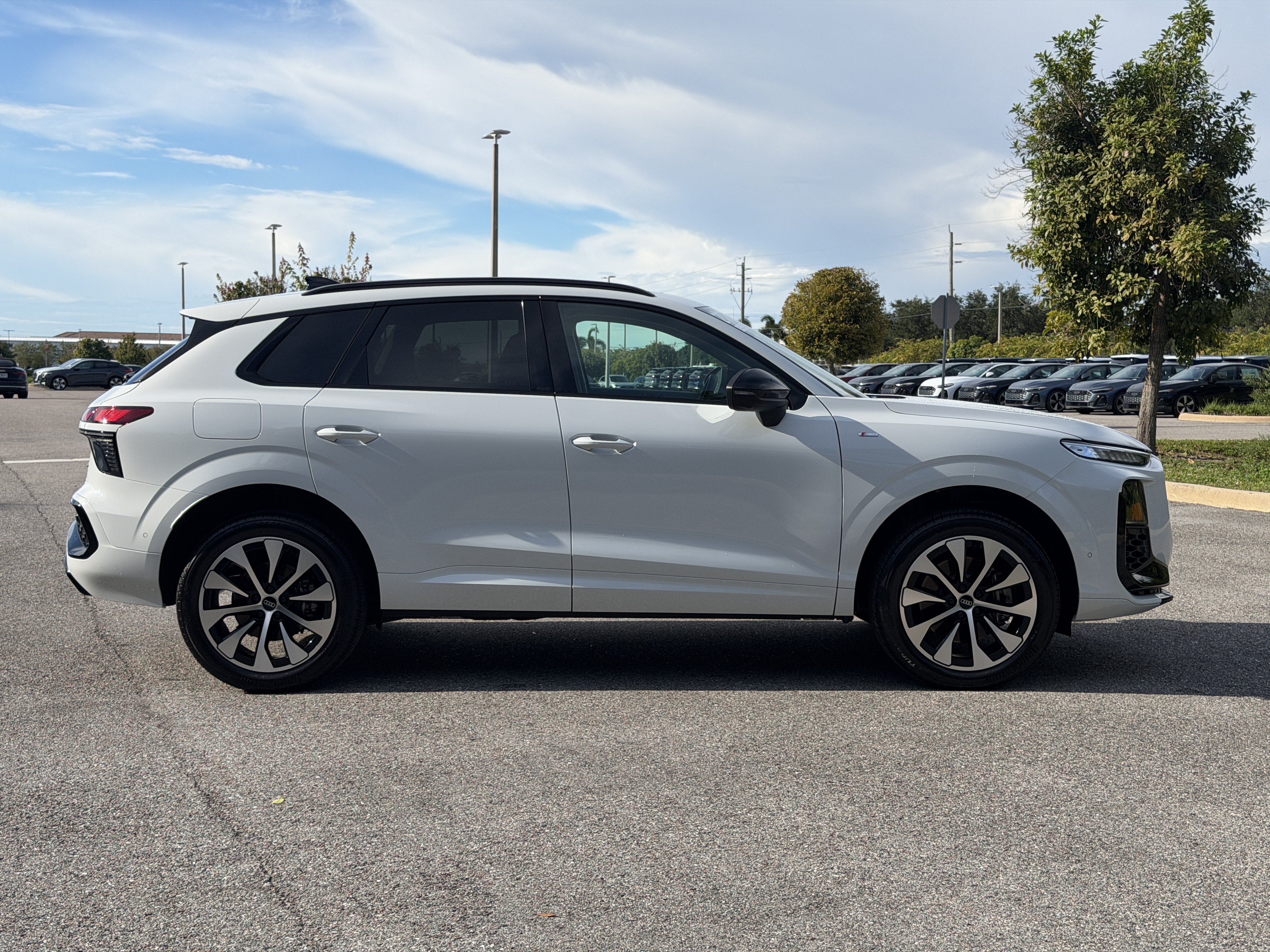 Certified 2026 Audi Q3 quattro 2.0T AWD/4WD image 8