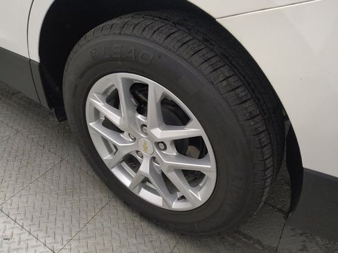 Used 2022 Chevrolet Equinox LT image 31