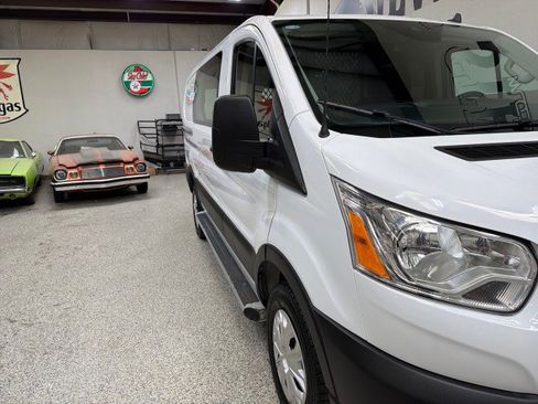 Used 2023 Ford Transit 250 Low Roof w/ Exterior Upgrade Package image 33