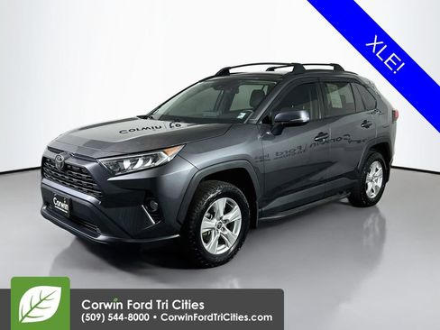 Used 2021 Toyota RAV4 XLE w/ Convenience Package AWD/4WD image 5