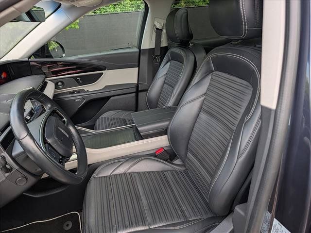 Used 2024 Lincoln Nautilus Reserve w/ Equipment Group 202A AWD/4WD image 27