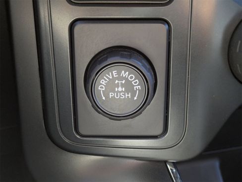 Used 2024 Ford F150 STX image 30