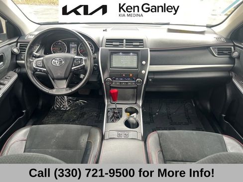 Used 2015 Toyota Camry XSE w/ Advanced Technology Package image 43