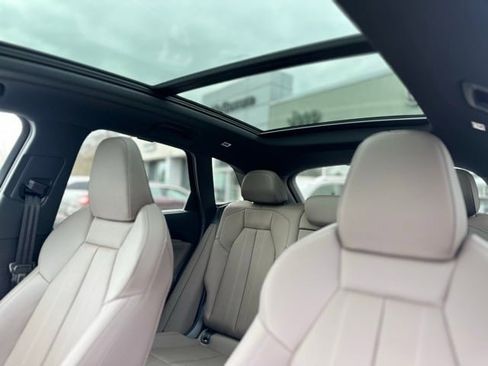Used 2025 Audi Q5 Premium Plus image 12