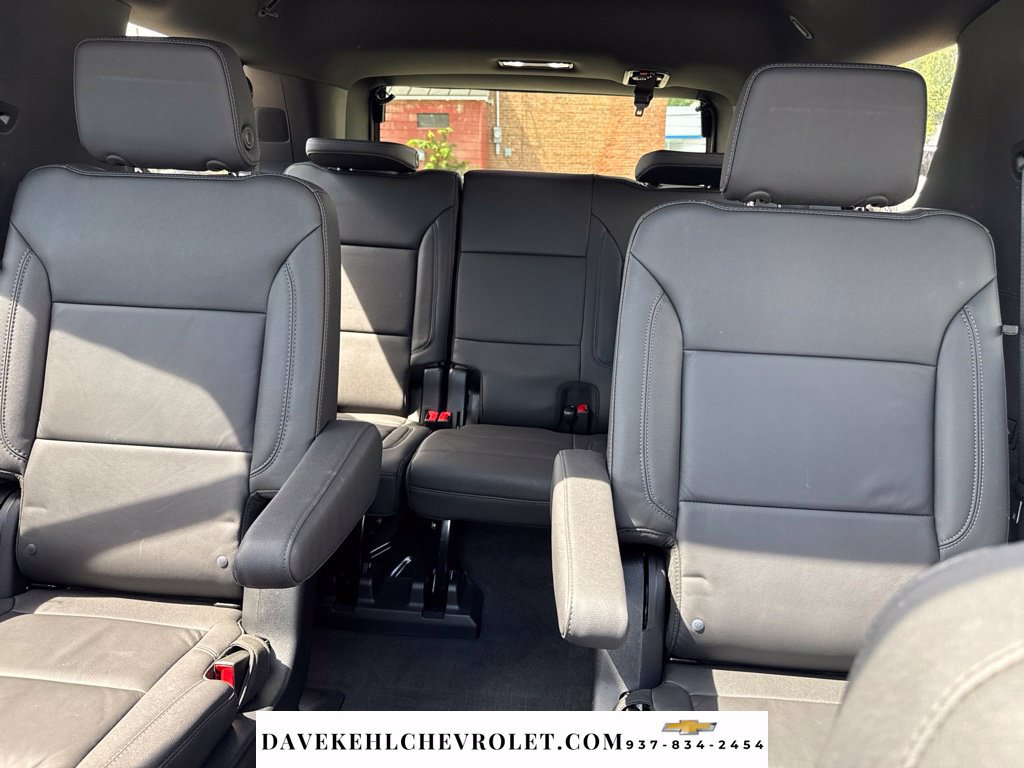 Used 2025 Chevrolet Tahoe Z71 w/ Comfort Package AWD/4WD image 22