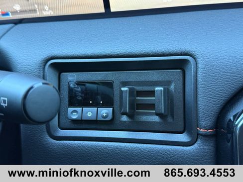 Used 2025 Nissan Armada PRO-4X image 29