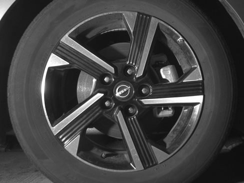 Used 2025 Nissan Sentra SV FWD image 13