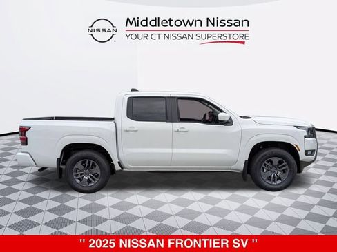 New 2025 Nissan Frontier SV w/ SV Convenience Package AWD/4WD image 2