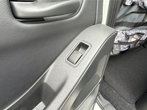 New 2026 Nissan Frontier PRO-4X w/ Pro-4x Convenience Package image 15