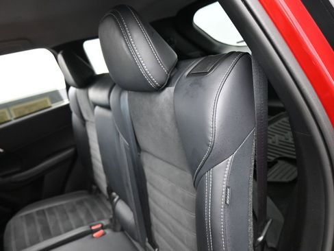 Used 2024 Mitsubishi Outlander SE Black Edition FWD image 29