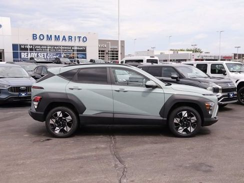 Used 2024 Hyundai Kona SEL AWD/4WD image 5