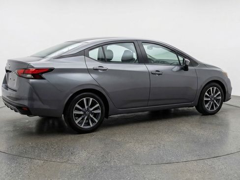 Used 2025 Nissan Versa SV FWD image 9