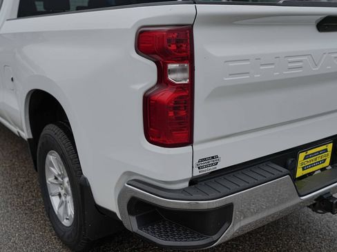 Used 2021 Chevrolet Silverado 1500 LT AWD/4WD image 9