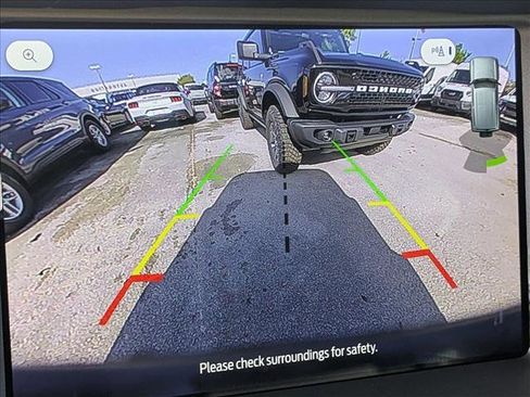 New 2025 Ford Bronco Outer Banks w/ Black Appearance Package image 12