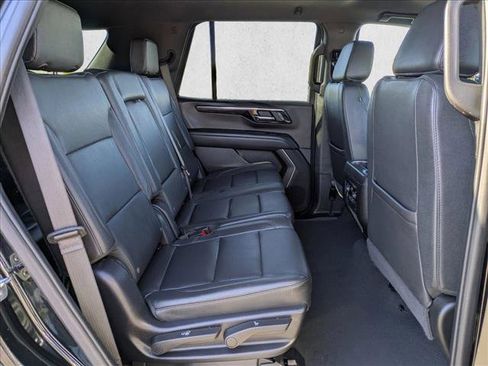 Used 2025 Chevrolet Tahoe LT AWD/4WD image 21