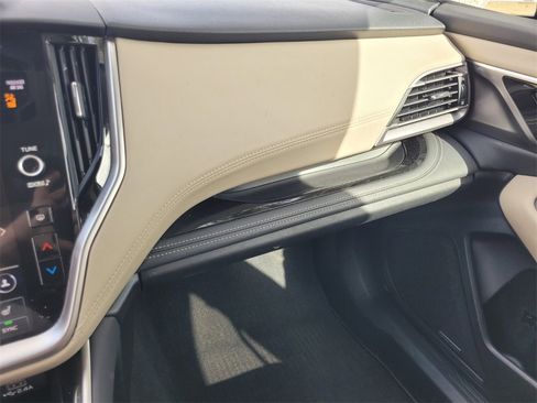 Used 2024 Subaru Outback Limited image 29