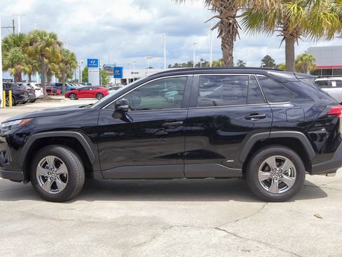 Used 2025 Toyota RAV4 XLE w/ Convenience Package AWD/4WD image 27