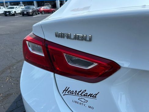 Used 2023 Chevrolet Malibu LS FWD image 12