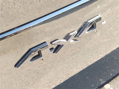 New 2025 Jeep Grand Cherokee L Altitude image 7