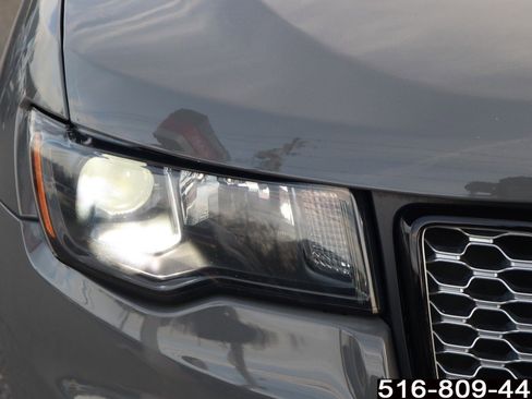 Used 2019 Jeep Grand Cherokee Altitude image 11