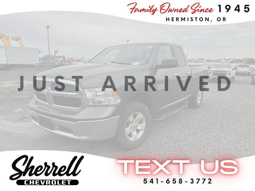 Used 2017 RAM 1500 Classic SLT AWD/4WD image 2
