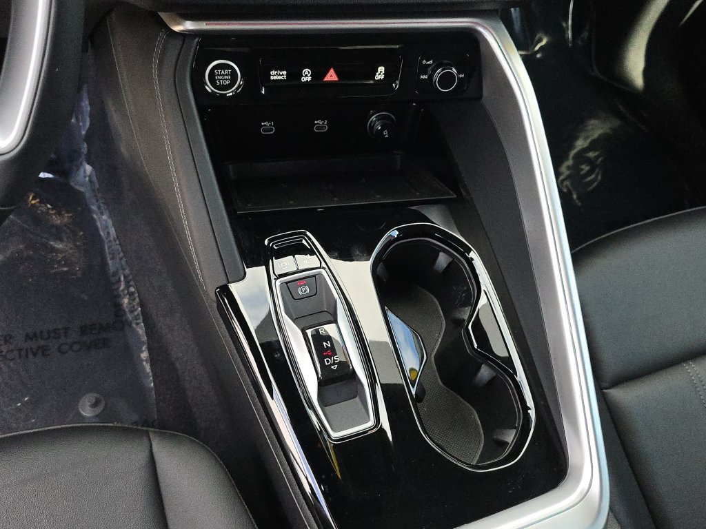 Certified 2025 Audi Q5 Premium w/ Convenience Package AWD/4WD image 29