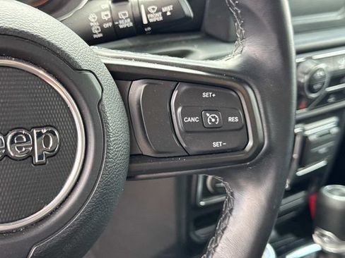 Used 2021 Jeep Wrangler Unlimited Sport AWD/4WD image 32