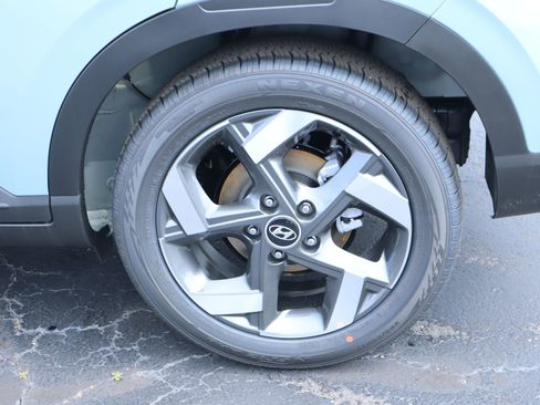 New 2026 Hyundai Venue SEL FWD image 19