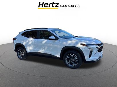 Used 2025 Chevrolet Trax LT