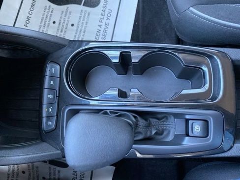 Used 2023 Chevrolet TrailBlazer LS image 29