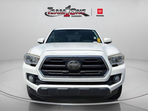 Used 2018 Toyota Tacoma SR5 RWD image 4