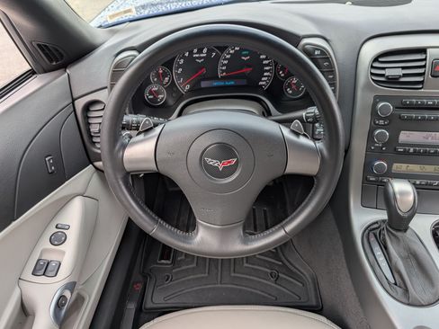 Used 2007 Chevrolet Corvette Coupe w/ Preferred Equipment Group RWD image 20