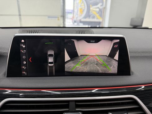 Used 2019 BMW 750i xDrive image 19