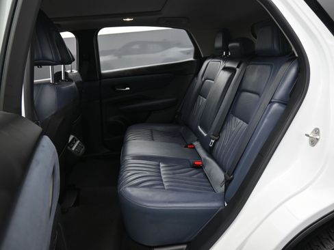 Used 2023 Nissan Ariya image 15