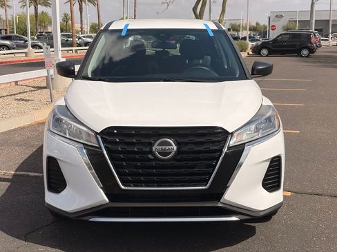 Certified 2021 Nissan Kicks S FWD image 9