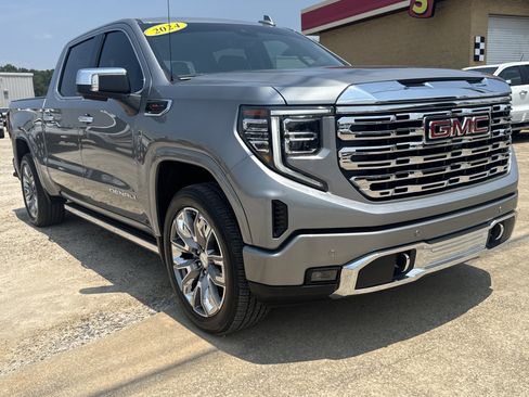 Certified 2024 GMC Sierra 1500 Denali w/ Denali Reserve Package AWD/4WD image 3