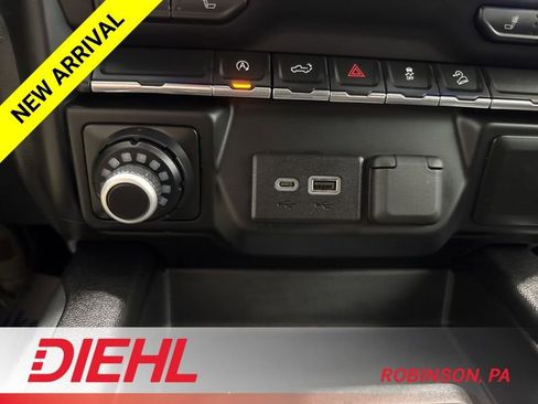Used 2020 Chevrolet Silverado 1500 LT Trail Boss AWD/4WD image 34