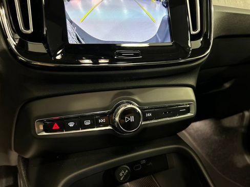 Certified 2026 Volvo XC40 B5 Plus AWD/4WD image 18